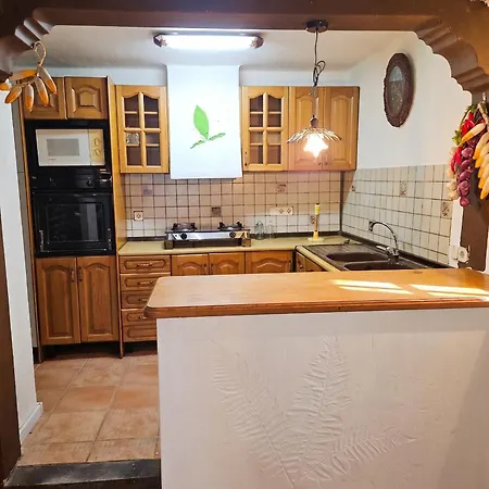 Сasa de vacaciones Spacious House In With Mountain View *