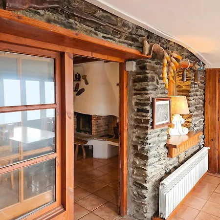 Spacious House In With Mountain View Сasa de vacaciones *